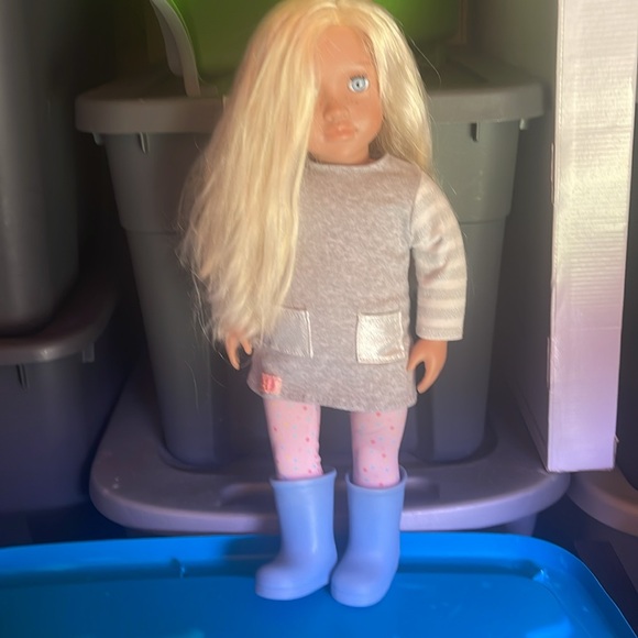 Our Generation 18” Doll Meaghan - Picture 2 of 4